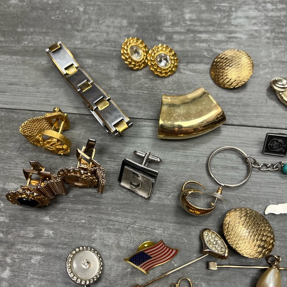 Mixed Lot of Jewelry for Crafts or Repairs - Picture 4 of 5